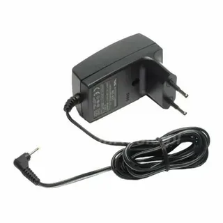 Зарядное устройство Yaesu NC-85C