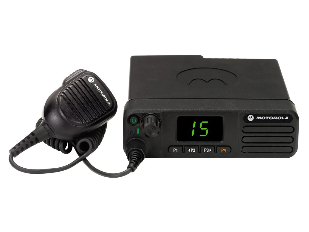 Рация Motorola DM4400